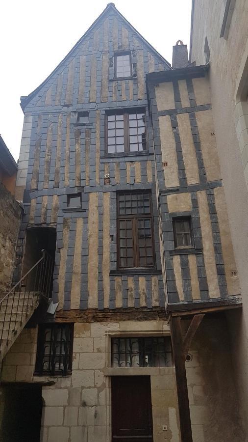 Appartement Dans Immeuble 15 Eme Siecles Vieux טור מראה חיצוני תמונה